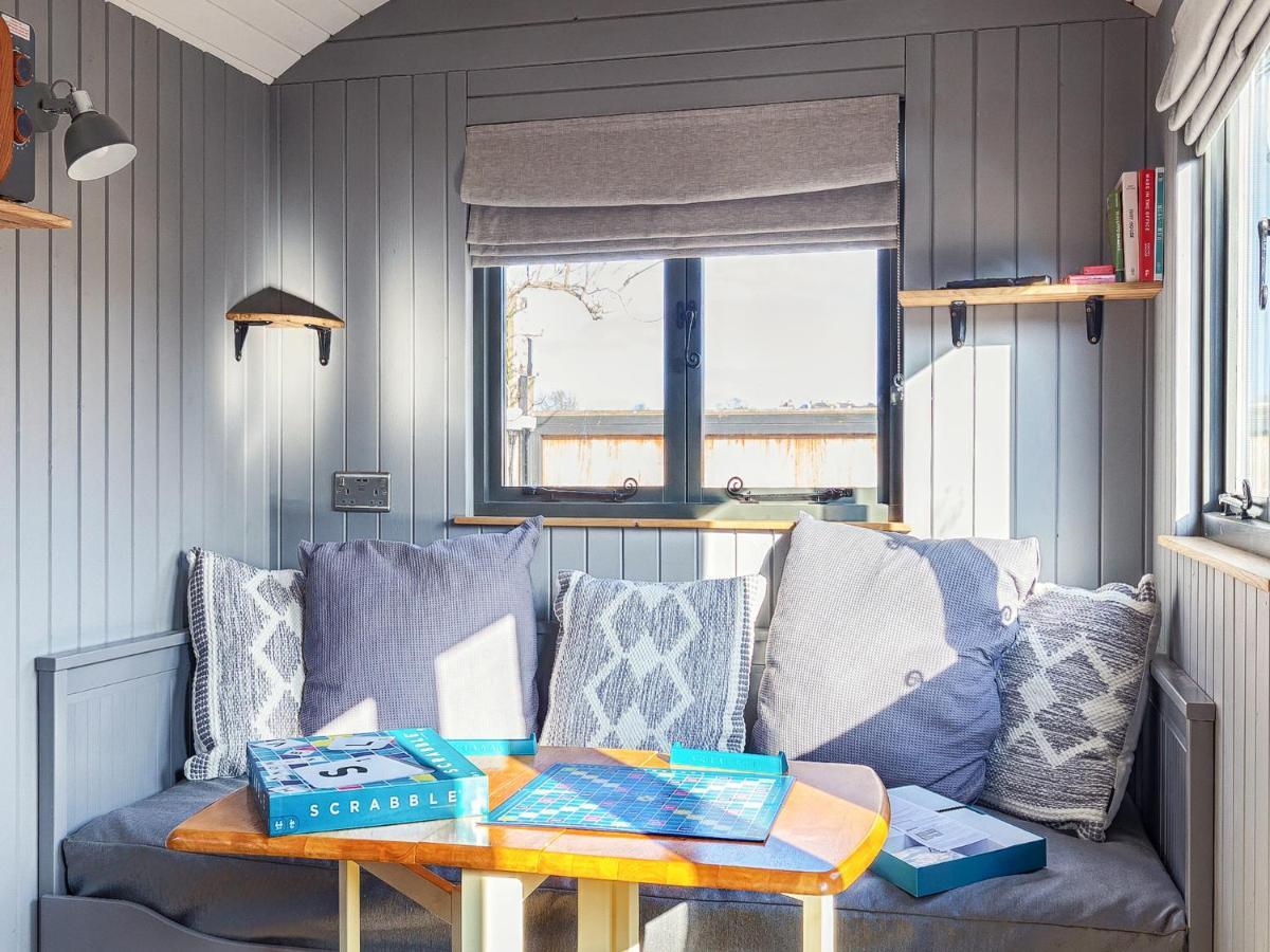 Pass The Keys Whitstable Shepherds Hut Minutes From The Harbour Exteriör bild